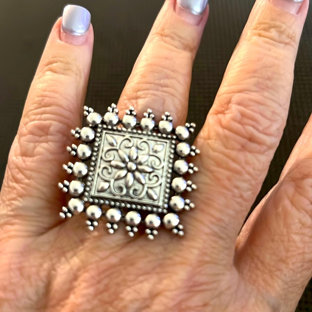 Silver Tone Adjustable Daisy Ring - image 1